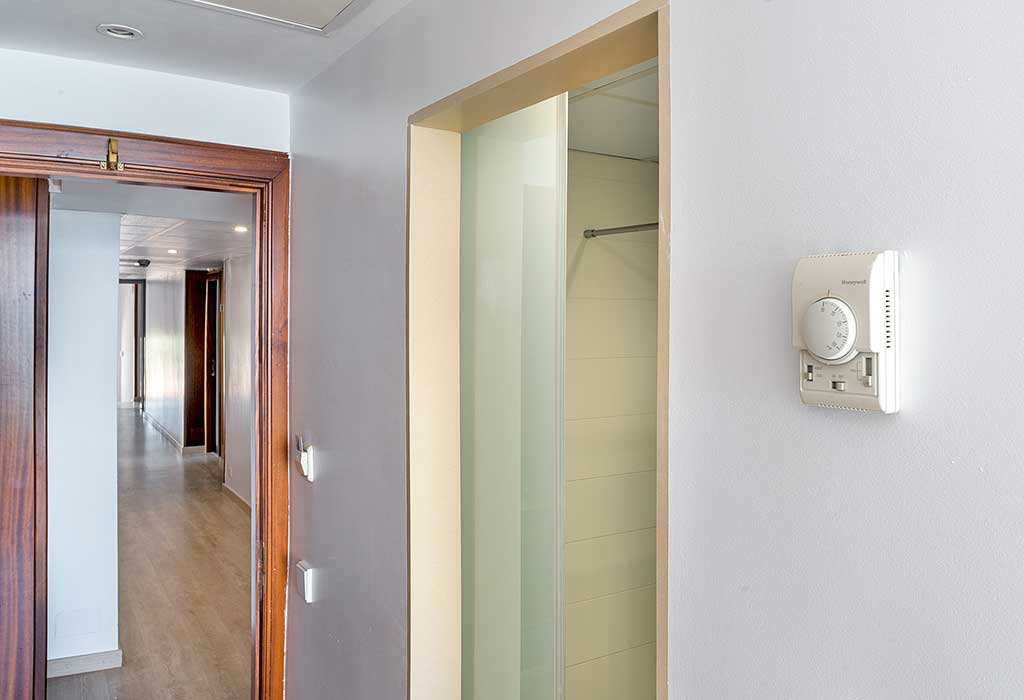 doppelzimmer economy hotel biniamar cala millor