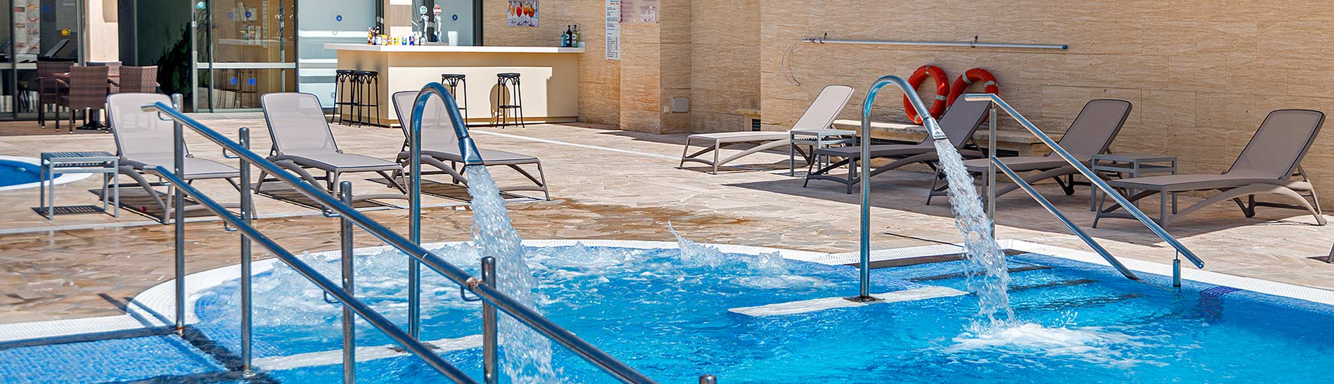services hotel biniamar cala millor